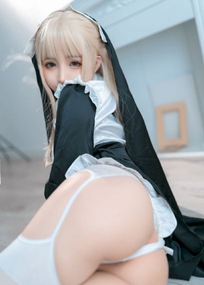 老人船上弄雨婷h文_720免费全集观看